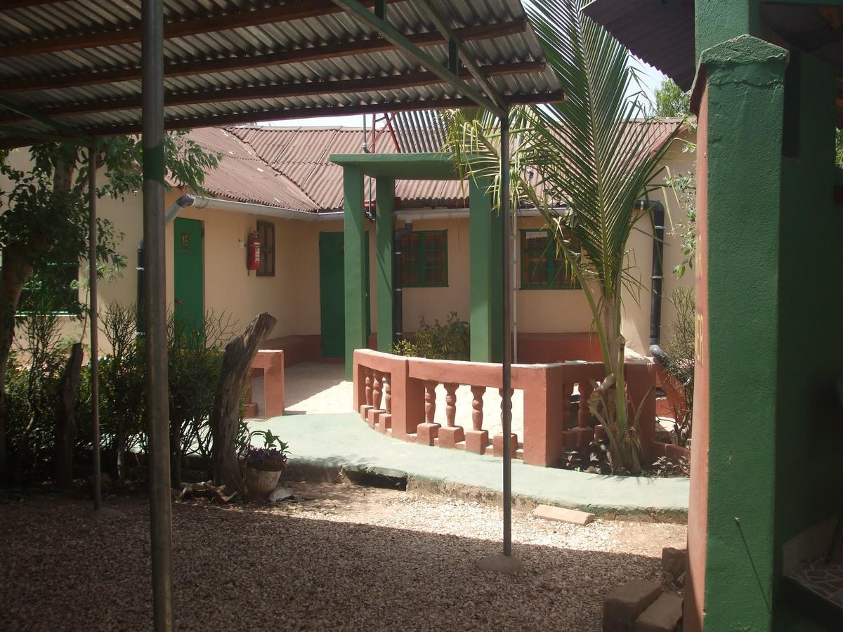Camping-Sukuta & Lodge Ngoại thất bức ảnh